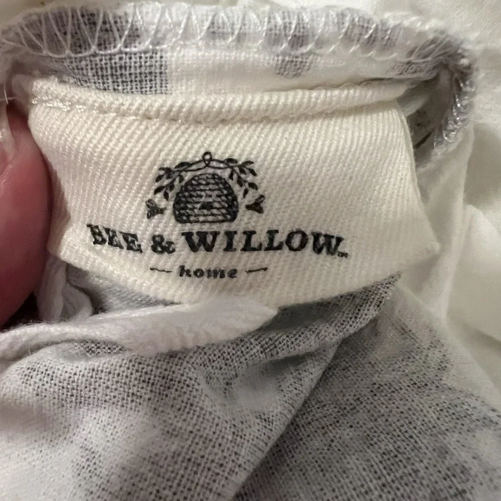 Bee & Willow F/Q Duvet Cream Gray Botanical Leaf Swiss Dot Texture Cotton Blend